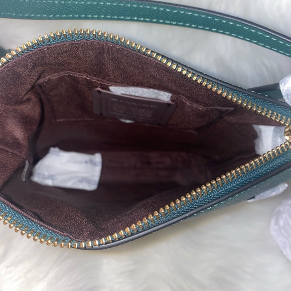 Coach leather crossbody mini purse New - Picture 6 of 10